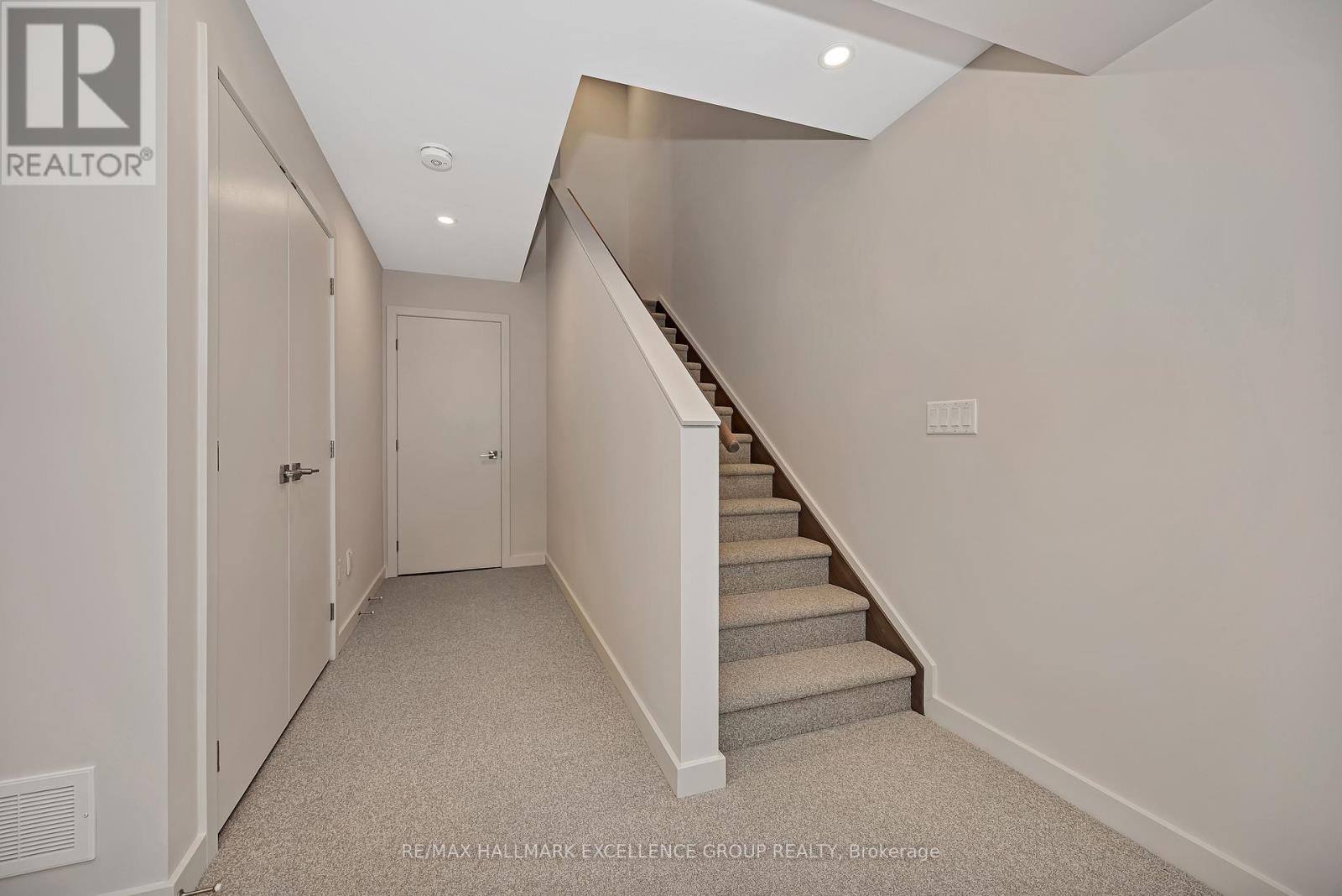 677 Honeydew Street, Ottawa, Ontario  K1X 0K5 - Photo 34 - X12821328