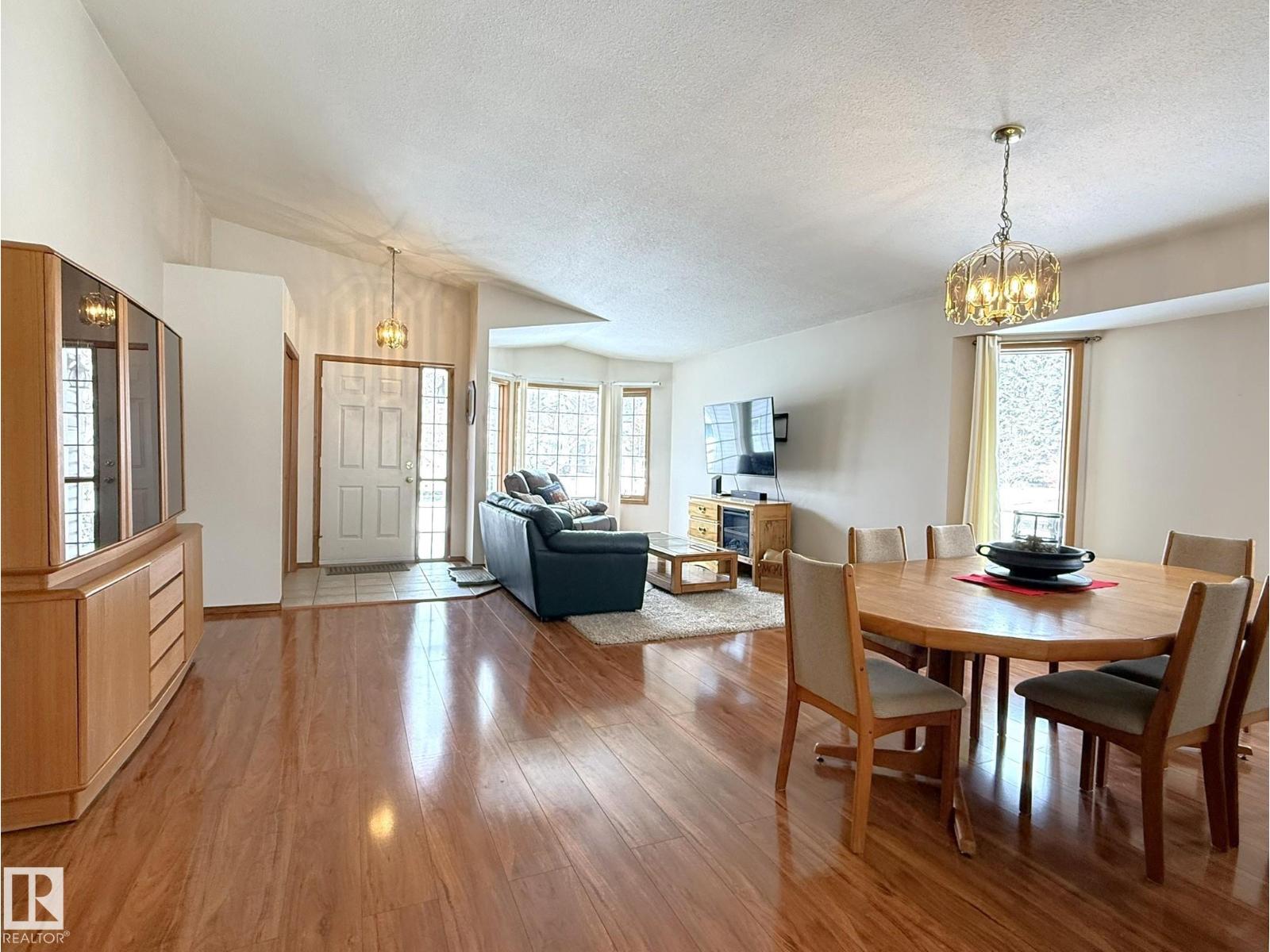 1 Bamber Pl, Leduc, Alberta  T9E 6H3 - Photo 2 - E4474863