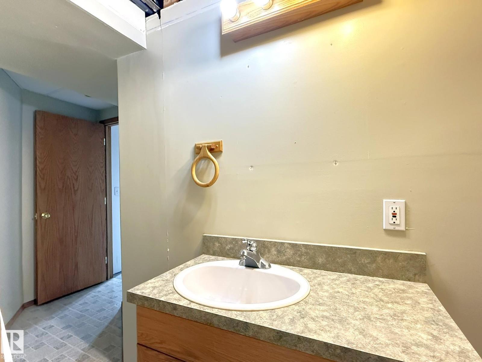 1 Bamber Pl, Leduc, Alberta  T9E 6H3 - Photo 23 - E4474863