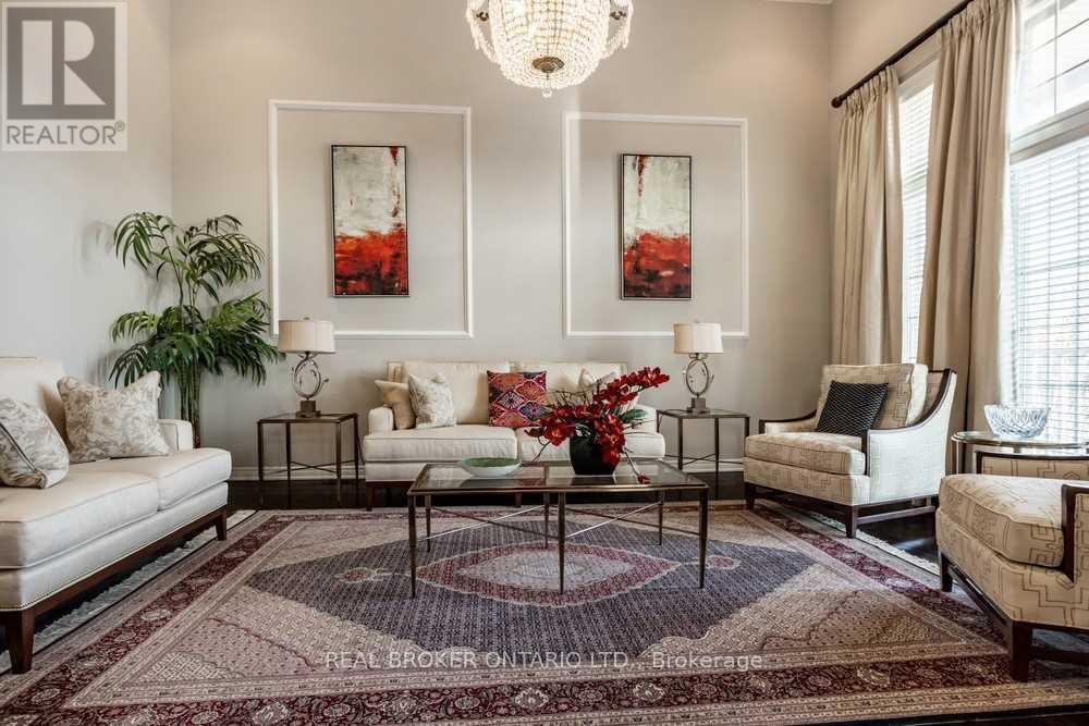 2 Tarmack Drive, Richmond Hill, Ontario  L4E 0E6 - Photo 13 - N12821330