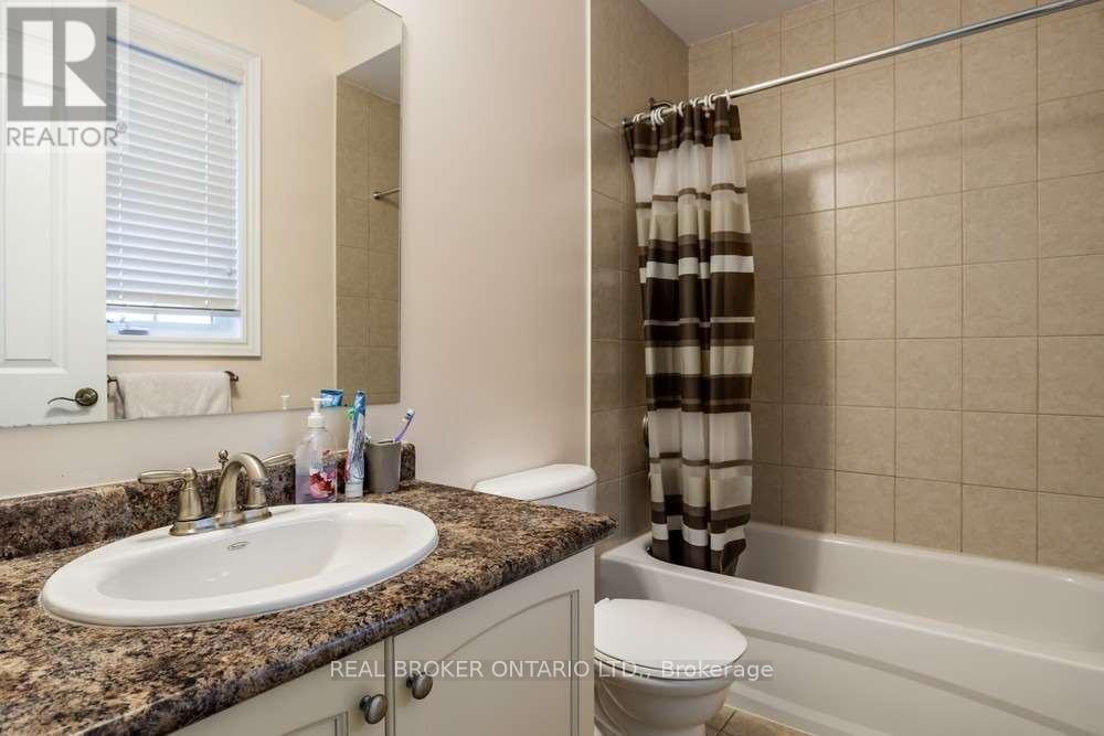 2 Tarmack Drive, Richmond Hill, Ontario  L4E 0E6 - Photo 26 - N12821330