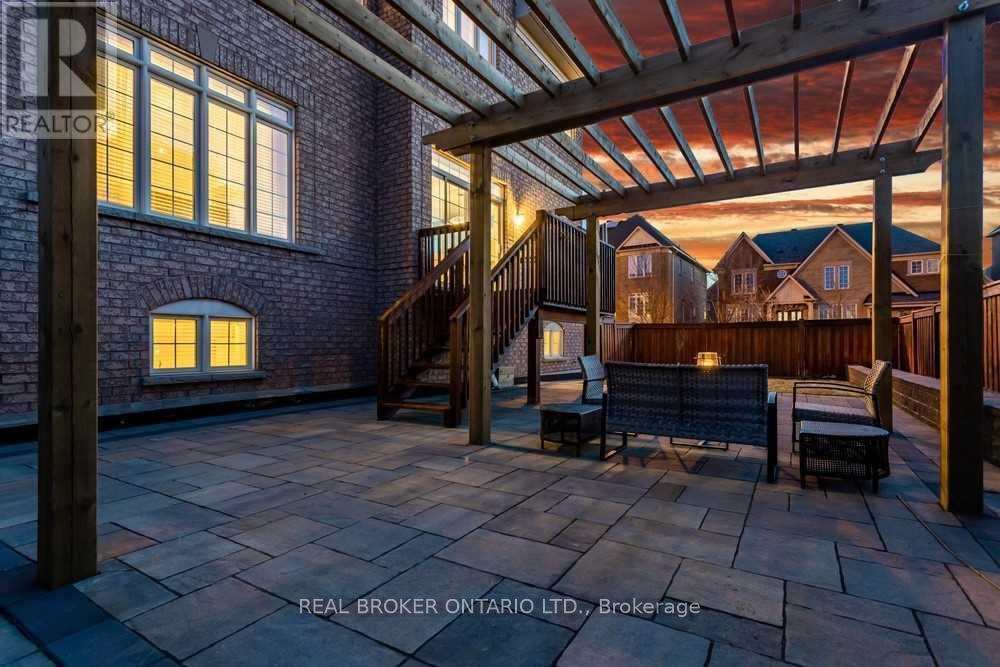 2 Tarmack Drive, Richmond Hill, Ontario  L4E 0E6 - Photo 39 - N12821330