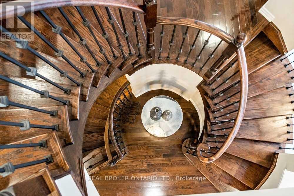 2 Tarmack Drive, Richmond Hill, Ontario  L4E 0E6 - Photo 40 - N12821330