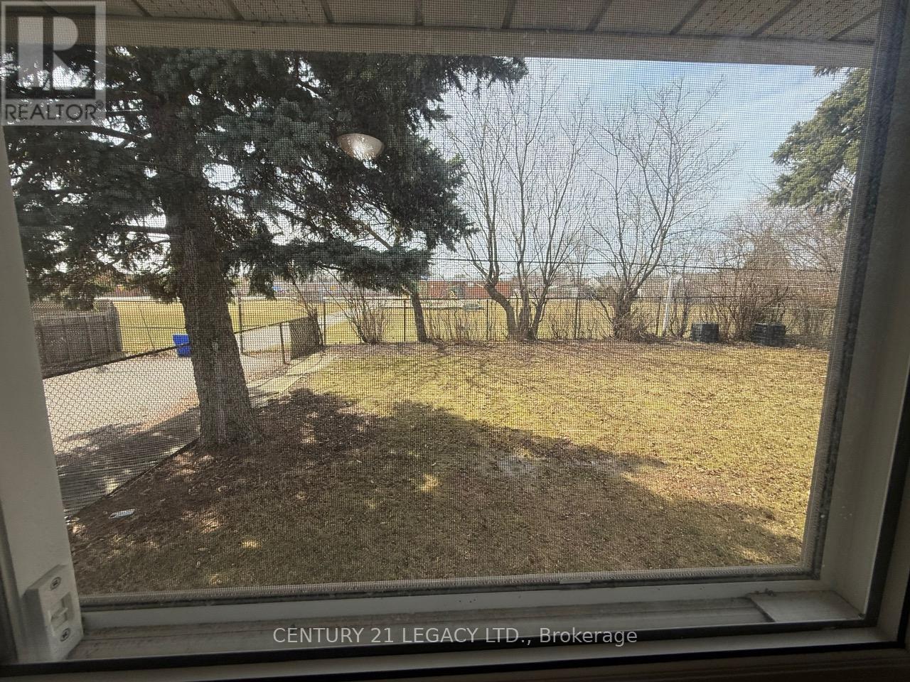 (Upper) - 18 Harper Road, Brampton, Ontario  L6W 2W5 - Photo 18 - W12821336