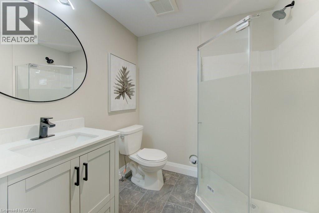 402 Heritage Drive, Kitchener, Ontario  N2B 3M9 - Photo 24 - 40802185