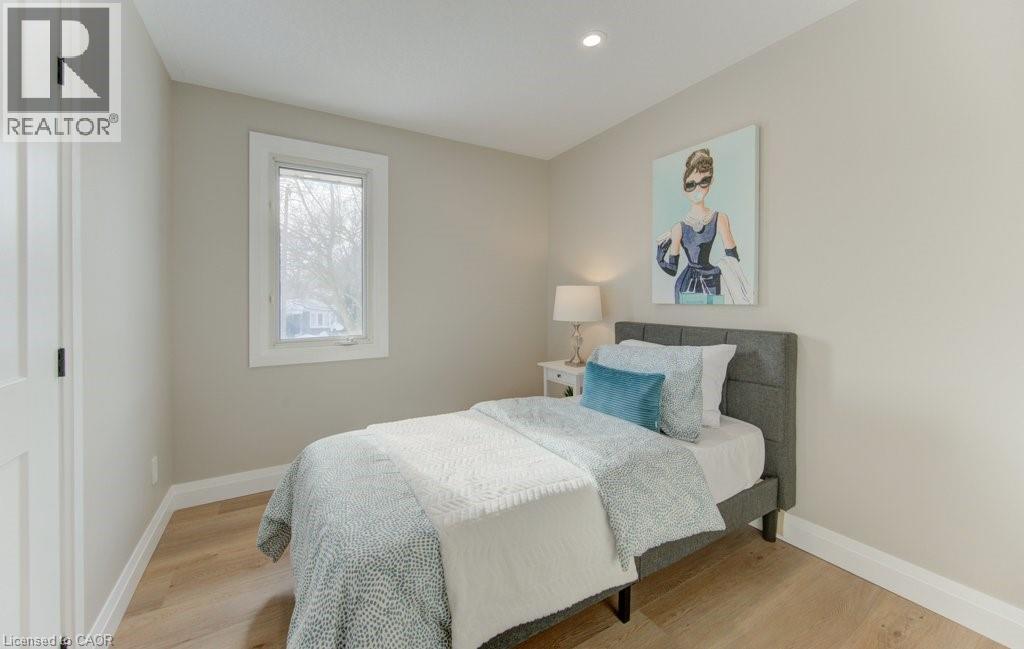 402 Heritage Drive, Kitchener, Ontario  N2B 3M9 - Photo 18 - 40802185