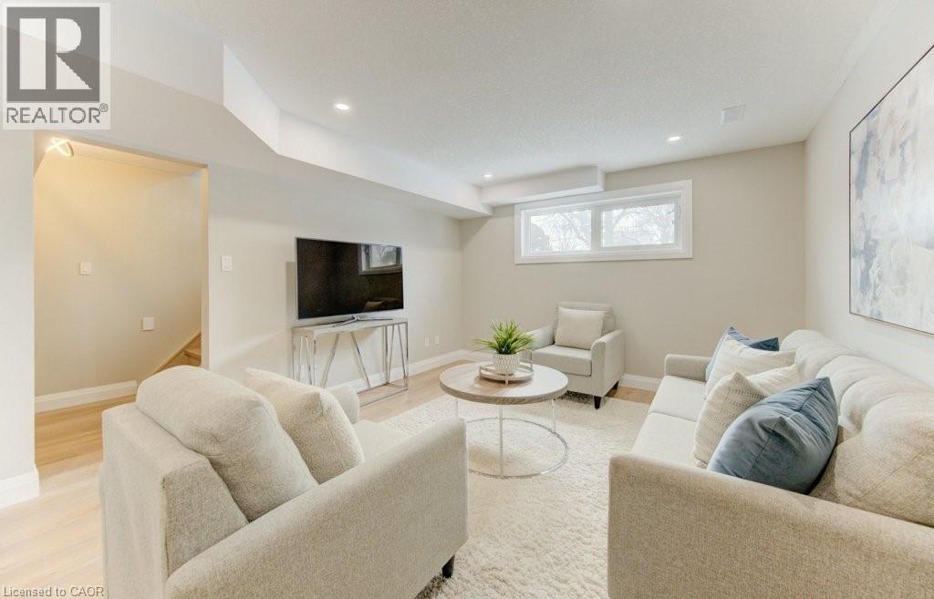 402 Heritage Drive, Kitchener, Ontario  N2B 3M9 - Photo 22 - 40802185