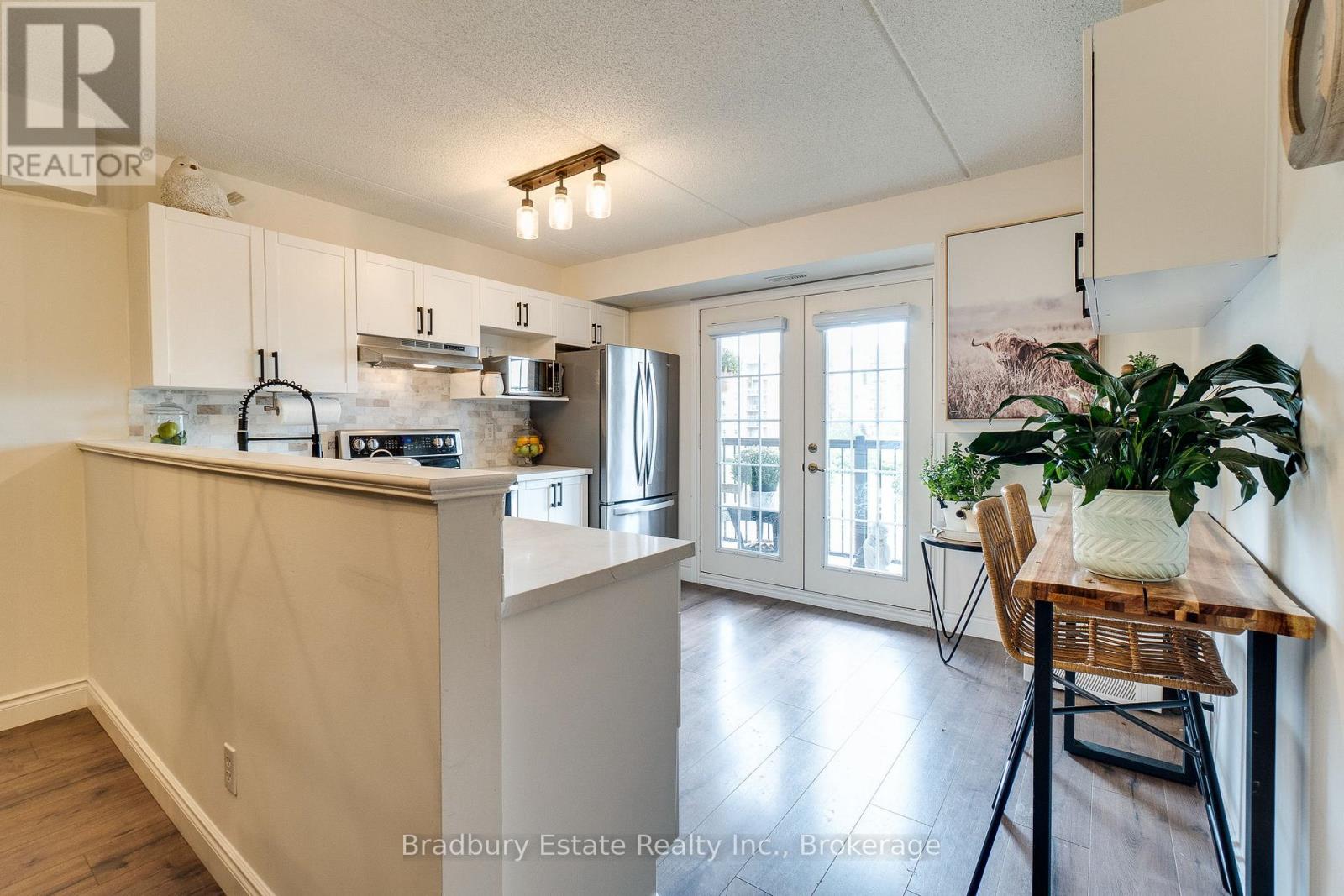 305 - 2045 Appleby Line, Burlington, Ontario  L7L 7G9 - Photo 10 - W12821366