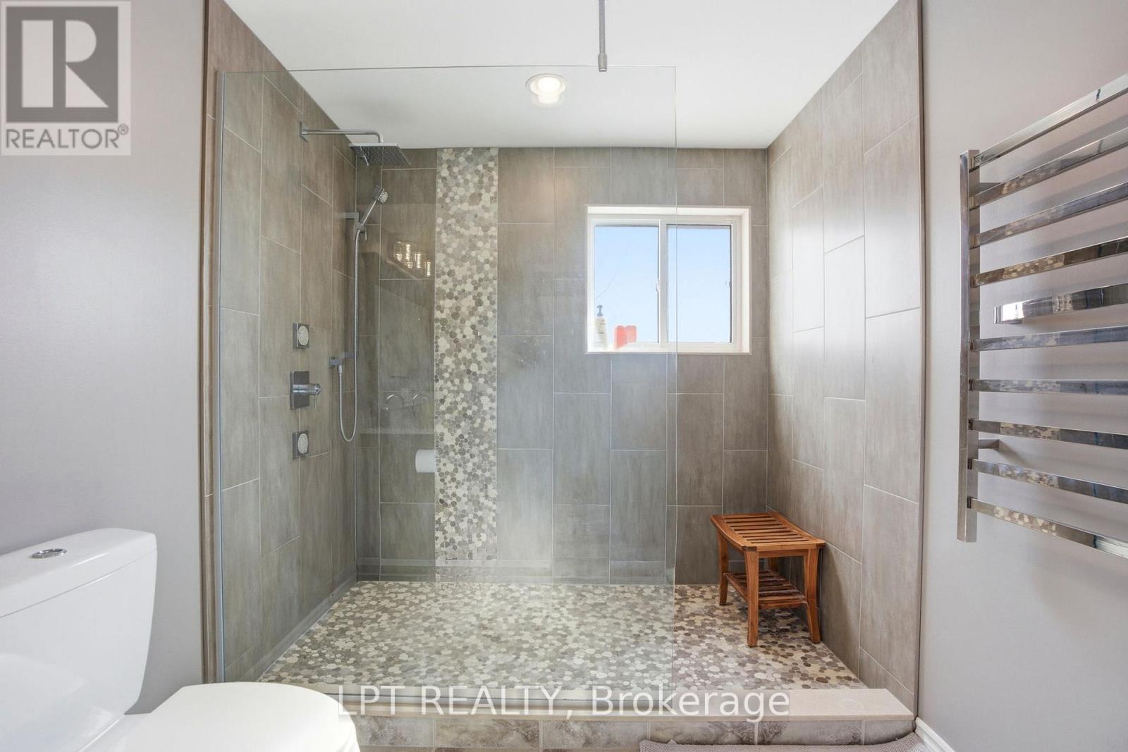 582 Harris Circle, Strathroy-Caradoc, Ontario  N7G 4H2 - Photo 33 - X12821354