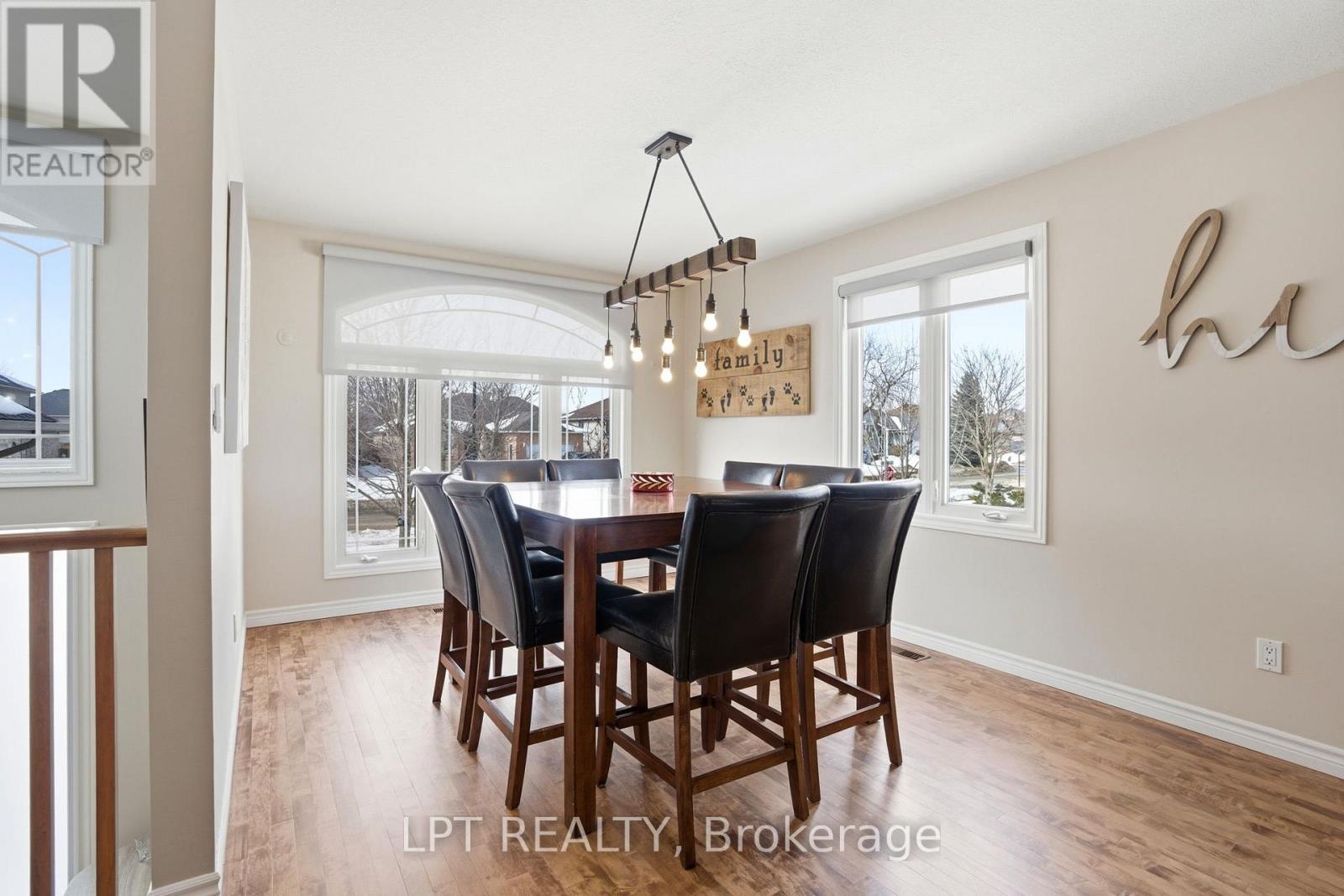 582 Harris Circle, Strathroy-Caradoc, Ontario  N7G 4H2 - Photo 8 - X12821354