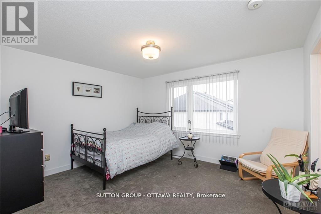 634 Putney Crescent, Ottawa, Ontario  K2S 1B6 - Photo 10 - X12821352