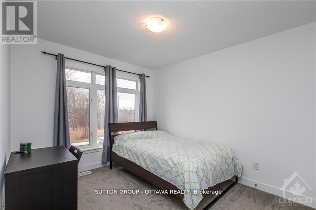 634 Putney Crescent, Ottawa, Ontario  K2S 1B6 - Photo 14 - X12821352