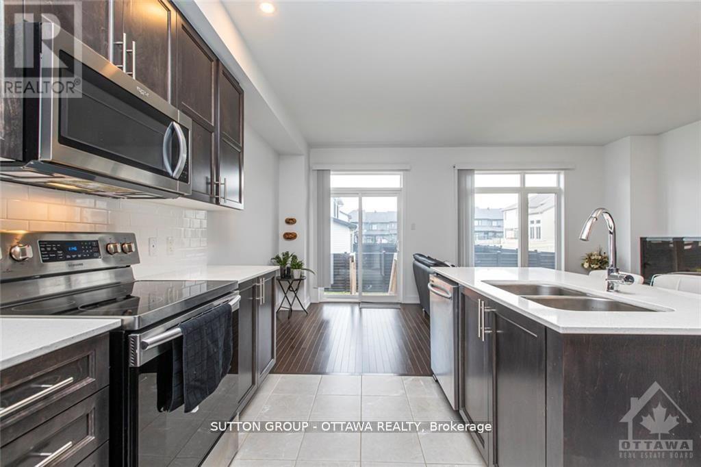 634 Putney Crescent, Ottawa, Ontario  K2S 1B6 - Photo 8 - X12821352