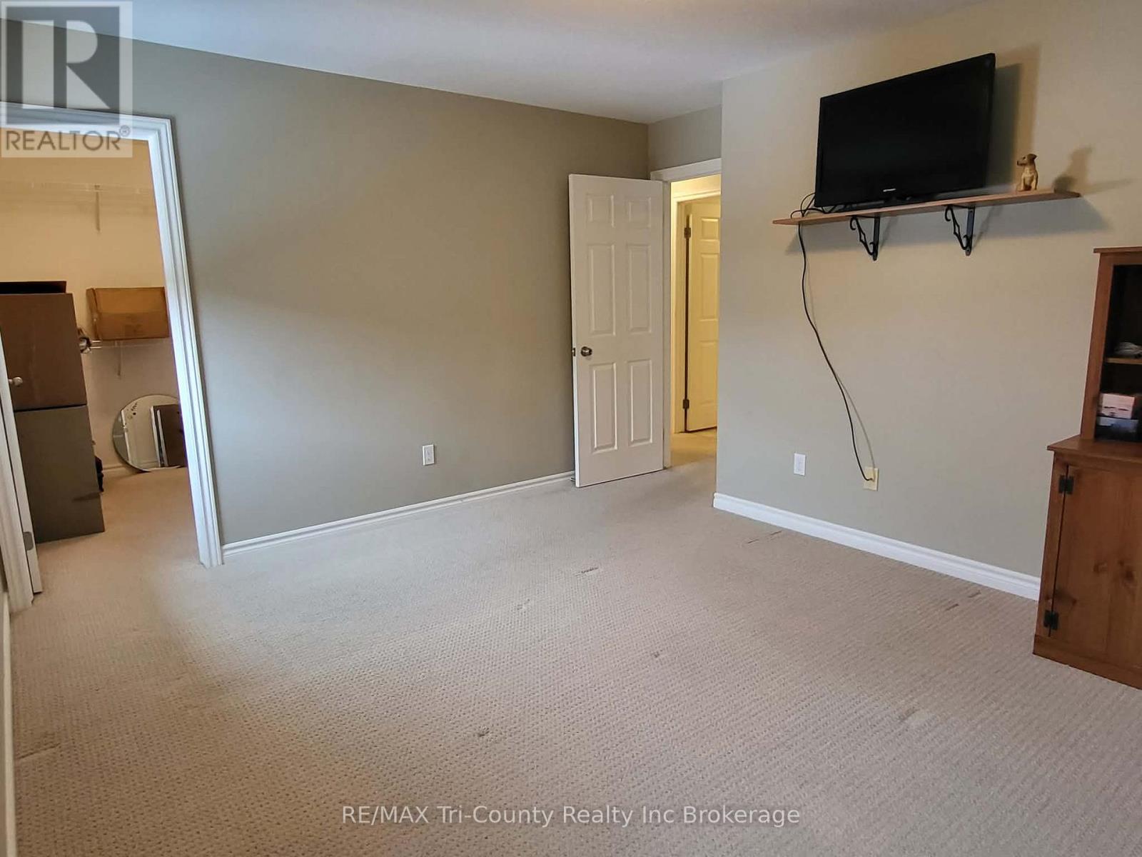 33 Park Place, Tillsonburg, Ontario  N4G 0B8 - Photo 10 - X12821370