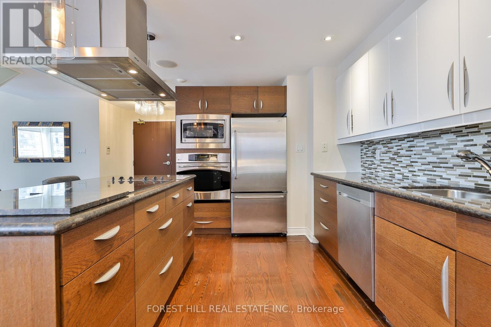 Ph 1904 - 80 Cumberland Street, Toronto, Ontario  M5R 3K9 - Photo 7 - C12820308