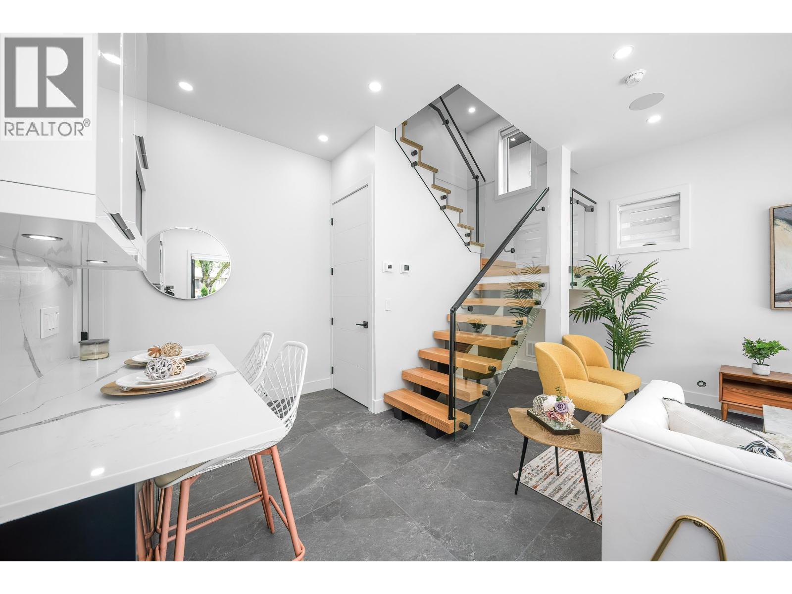 1 2777 E 27th Avenue, Vancouver, British Columbia  V5R 1N4 - Photo 10 - R3050132