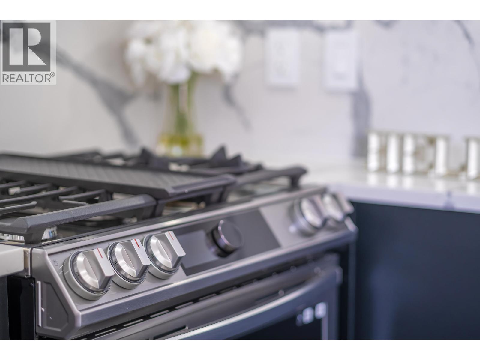 1 2777 E 27th Avenue, Vancouver, British Columbia  V5R 1N4 - Photo 12 - R3050132