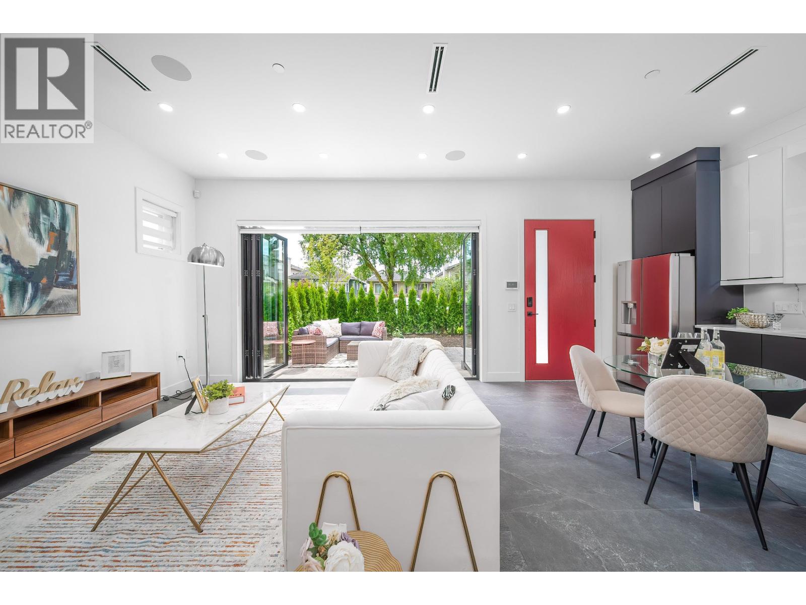 1 2777 E 27th Avenue, Vancouver, British Columbia  V5R 1N4 - Photo 5 - R3050132