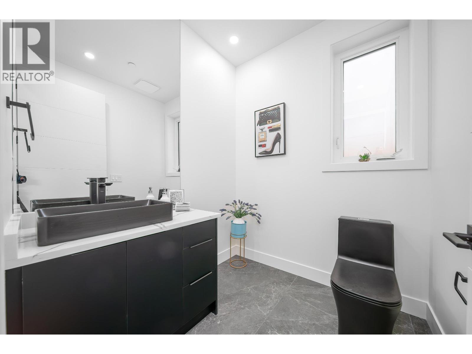 1 2777 E 27th Avenue, Vancouver, British Columbia  V5R 1N4 - Photo 16 - R3050132