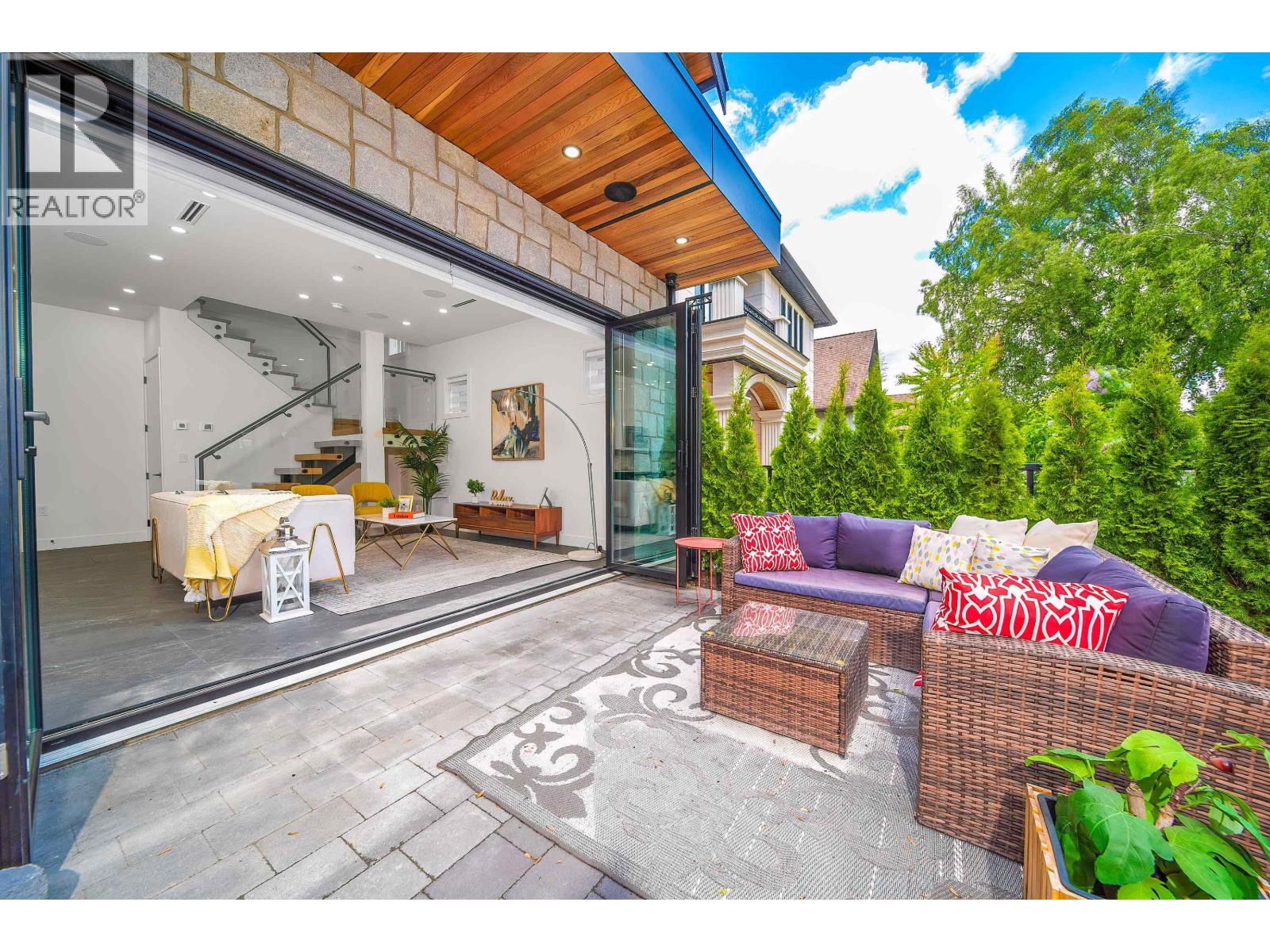 1 2777 E 27th Avenue, Vancouver, British Columbia  V5R 1N4 - Photo 7 - R3050132