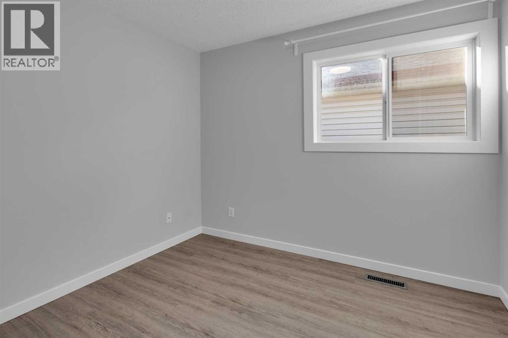 103 Canoe Square Sw, Airdrie, Alberta T4B 2N7 - Photo 16 - A2284179