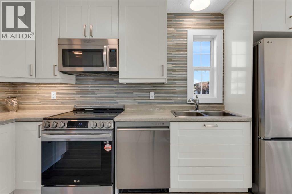 103 Canoe Square Sw, Airdrie, Alberta T4B 2N7 - Photo 9 - A2284179