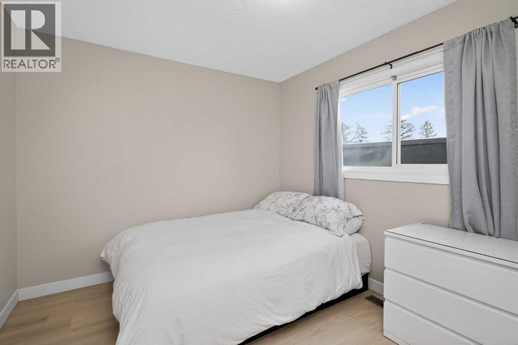 3503 42 Street Ne, Calgary, Alberta  T1Y 4S5 - Photo 12 - A2284200