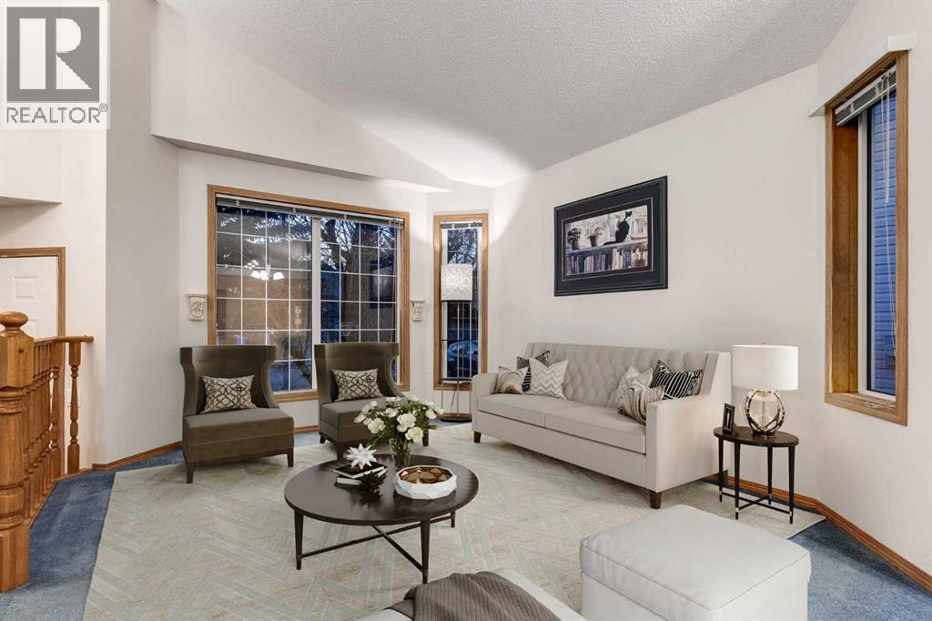 26 Somercrest Circle Sw, Calgary, Alberta  T2Y 3H1 - Photo 4 - A2284372