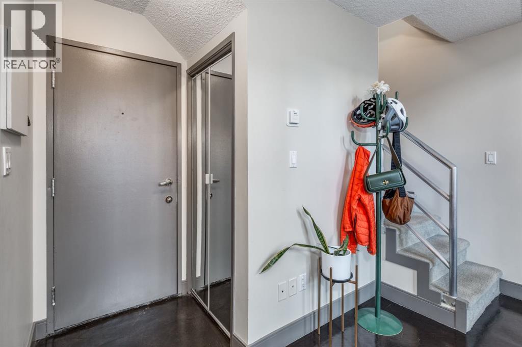 17, 711 3 Avenue Sw, Calgary, Alberta  T2P 0G8 - Photo 3 - A2286057