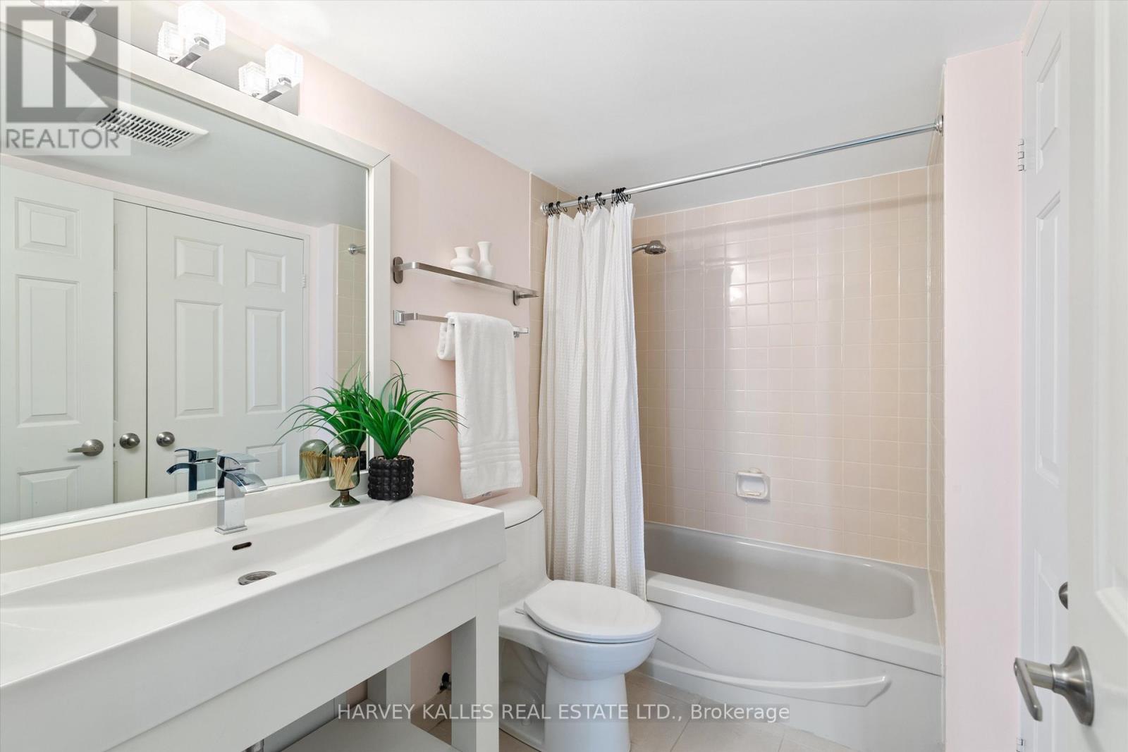 1205 - 131 Beecroft Road, Toronto, Ontario  M2N 6G9 - Photo 11 - C12821360