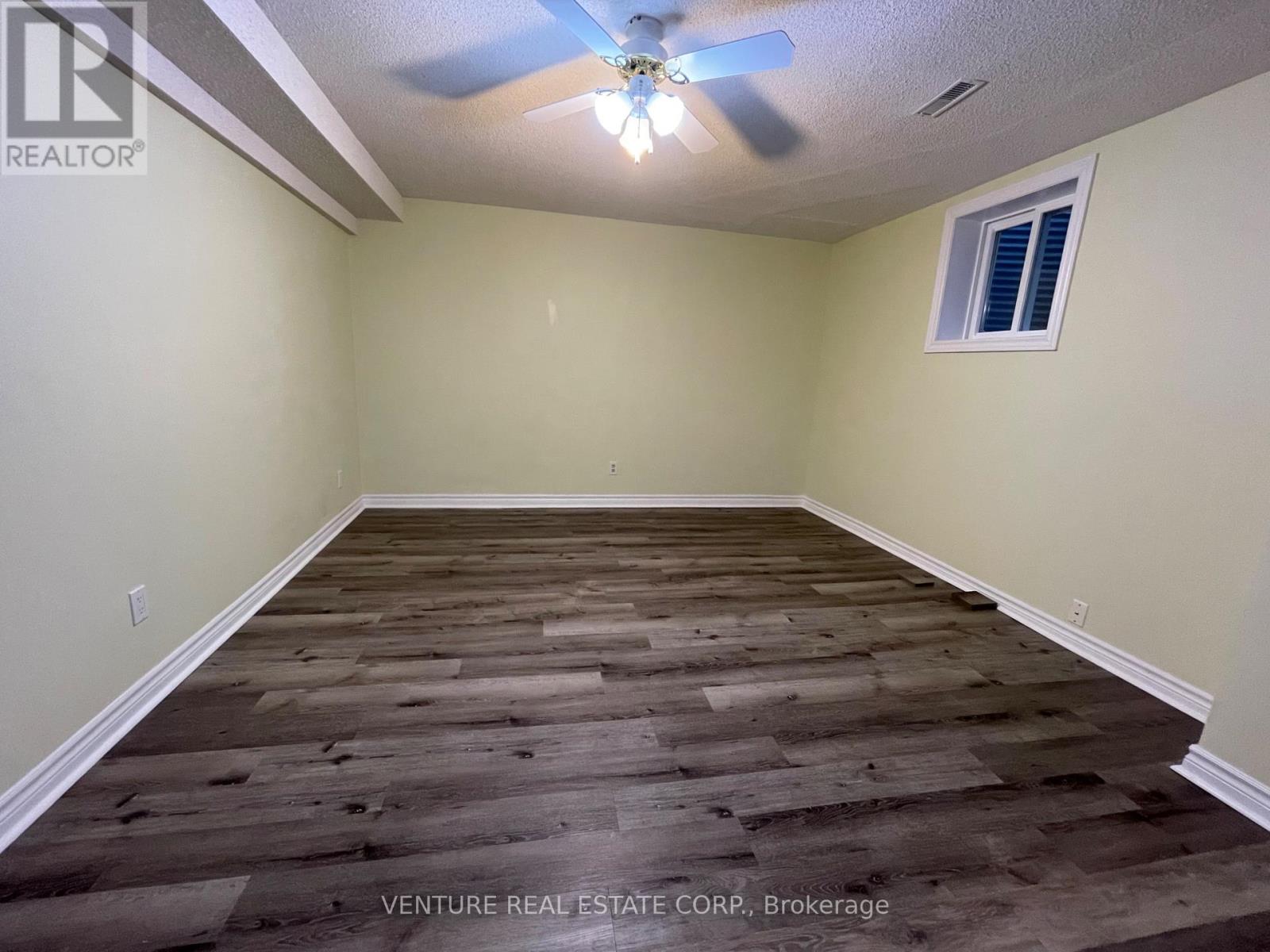 Unknown Address, ,     - Photo 5 - E12821362