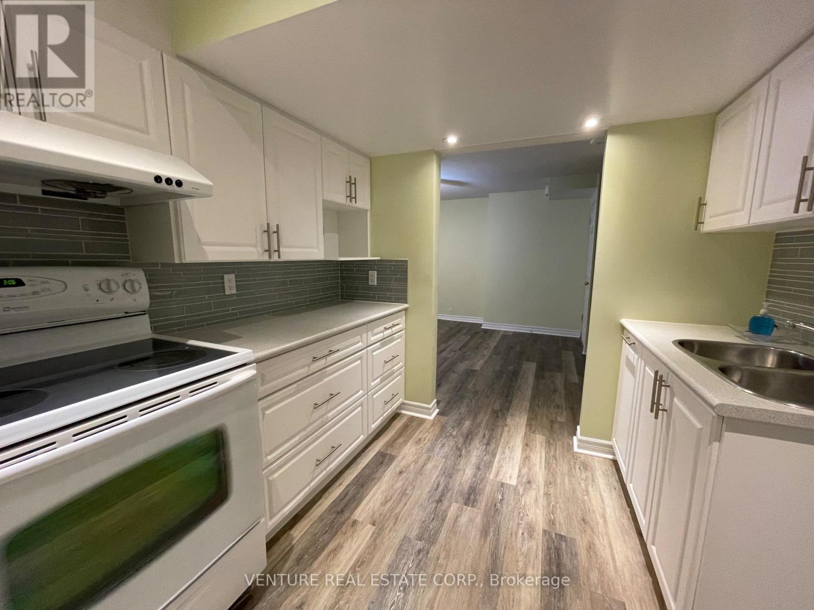 Unknown Address, ,     - Photo 7 - E12821362