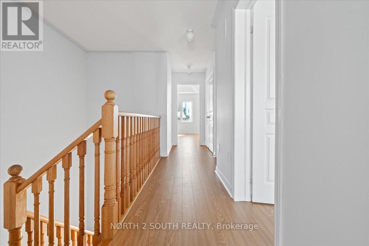 17 Gower Drive, Aurora, Ontario  L4G 0V9 - Photo 11 - N12821380