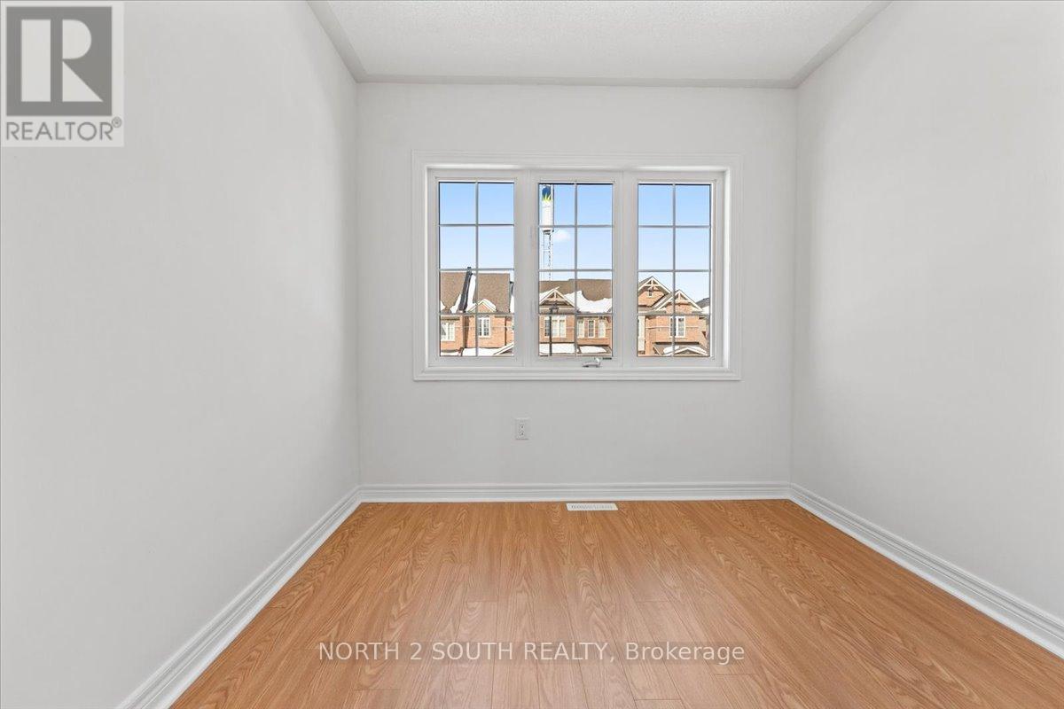 17 Gower Drive, Aurora, Ontario  L4G 0V9 - Photo 15 - N12821380