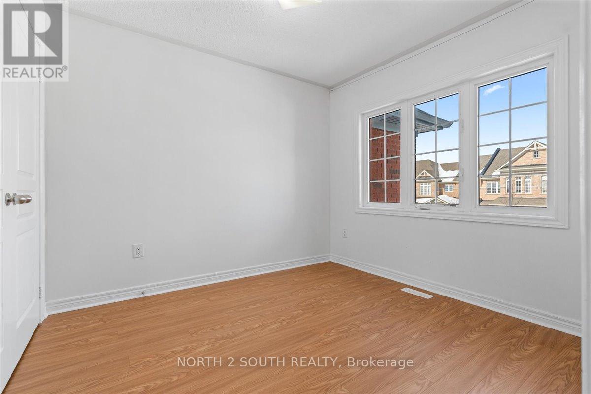 17 Gower Drive, Aurora, Ontario  L4G 0V9 - Photo 16 - N12821380