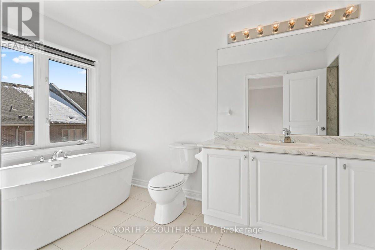 17 Gower Drive, Aurora, Ontario  L4G 0V9 - Photo 24 - N12821380