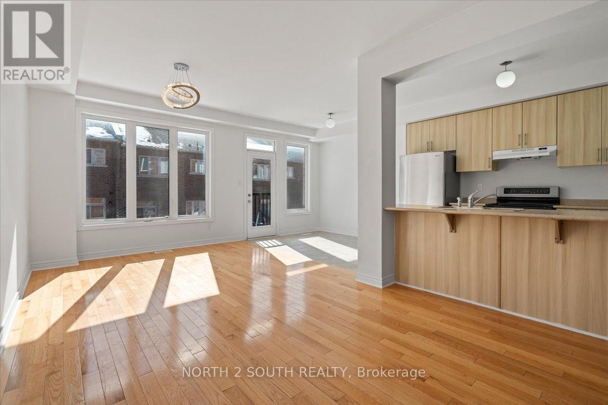 17 Gower Drive, Aurora, Ontario  L4G 0V9 - Photo 6 - N12821380