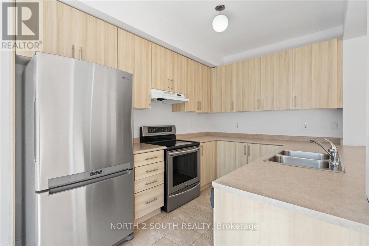 17 Gower Drive, Aurora, Ontario  L4G 0V9 - Photo 9 - N12821380