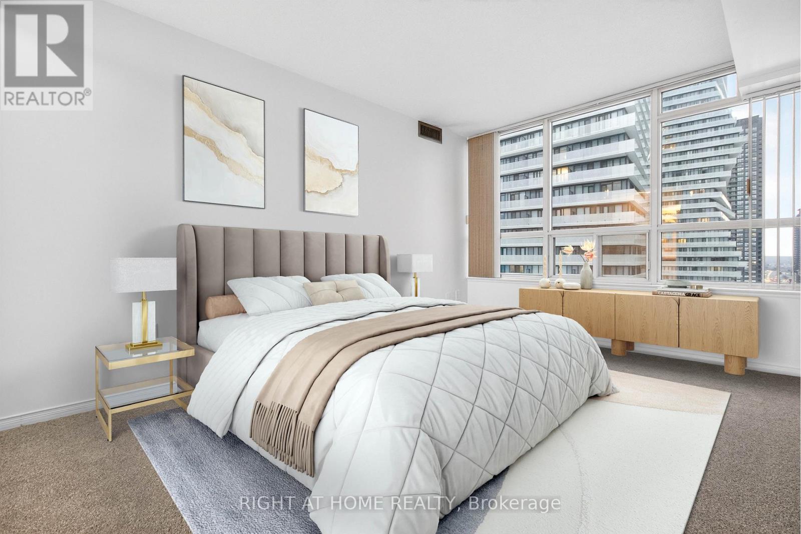 2204 - 400 Webb Drive, Mississauga, Ontario  L5B 3Z7 - Photo 19 - W12821368