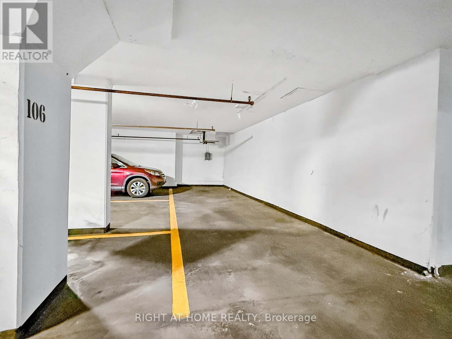 2204 - 400 Webb Drive, Mississauga, Ontario  L5B 3Z7 - Photo 29 - W12821368