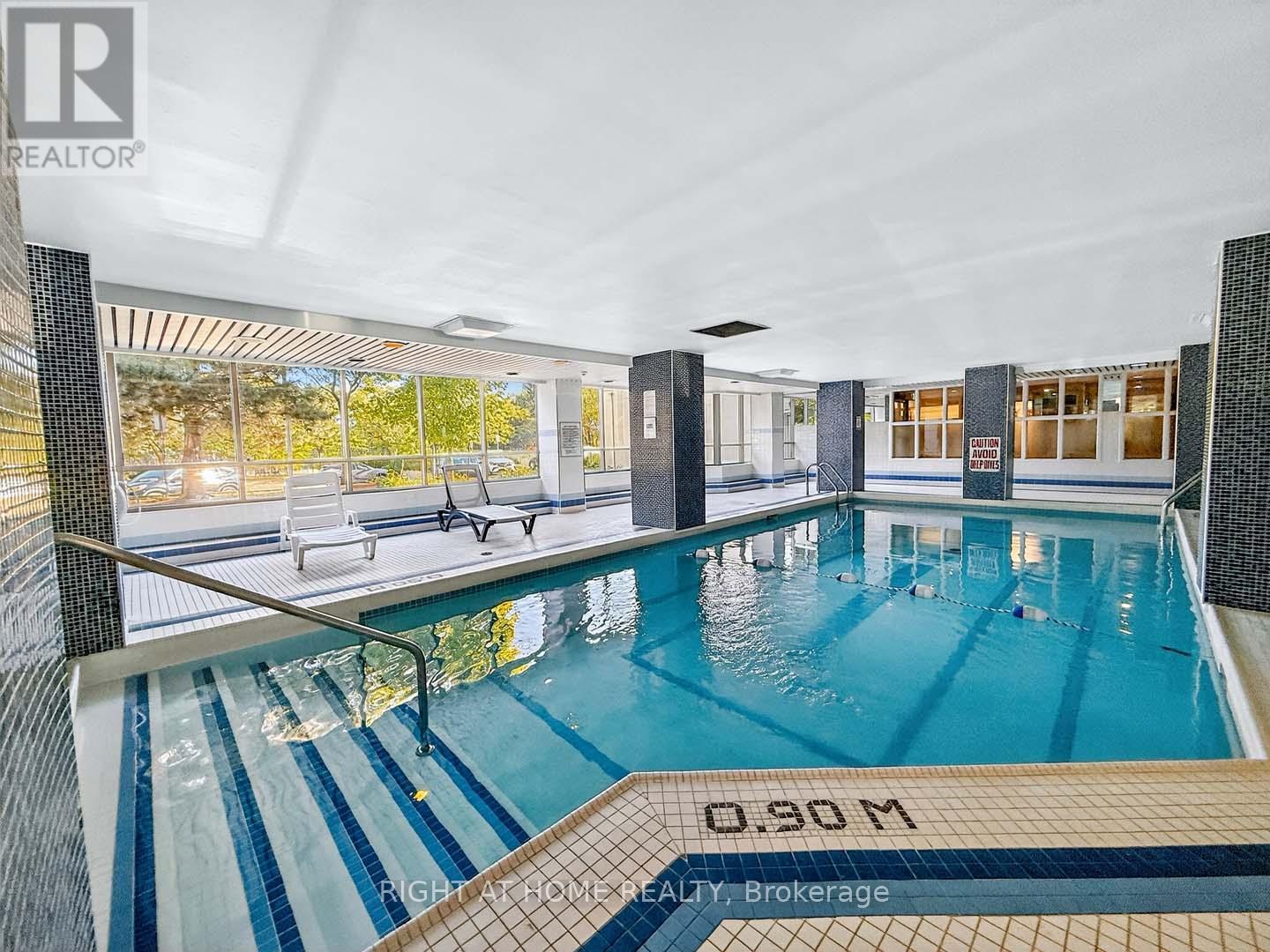 2204 - 400 Webb Drive, Mississauga, Ontario  L5B 3Z7 - Photo 31 - W12821368