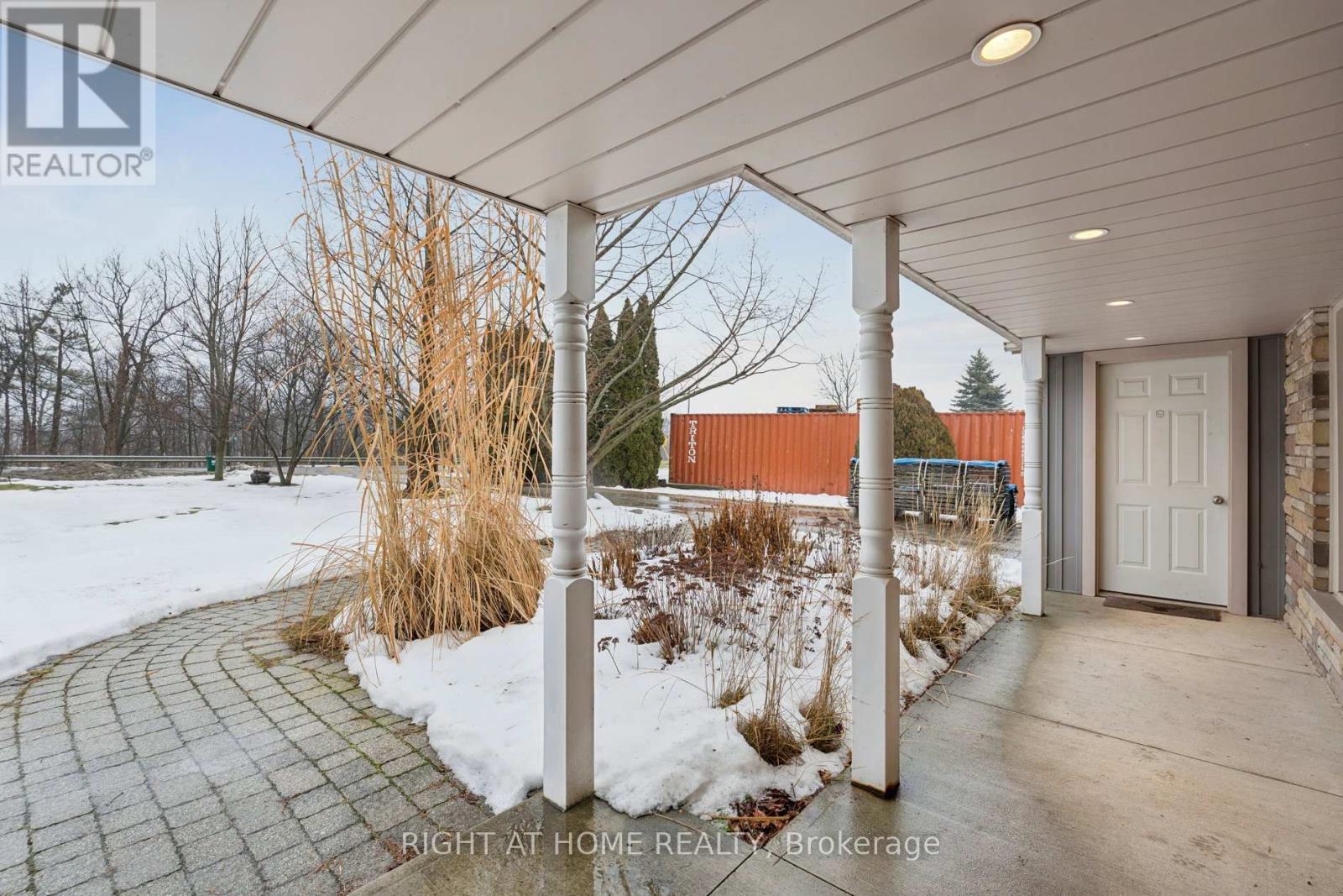 4451 Thirty Road, Lincoln, Ontario  L3J 1P3 - Photo 5 - X12821384