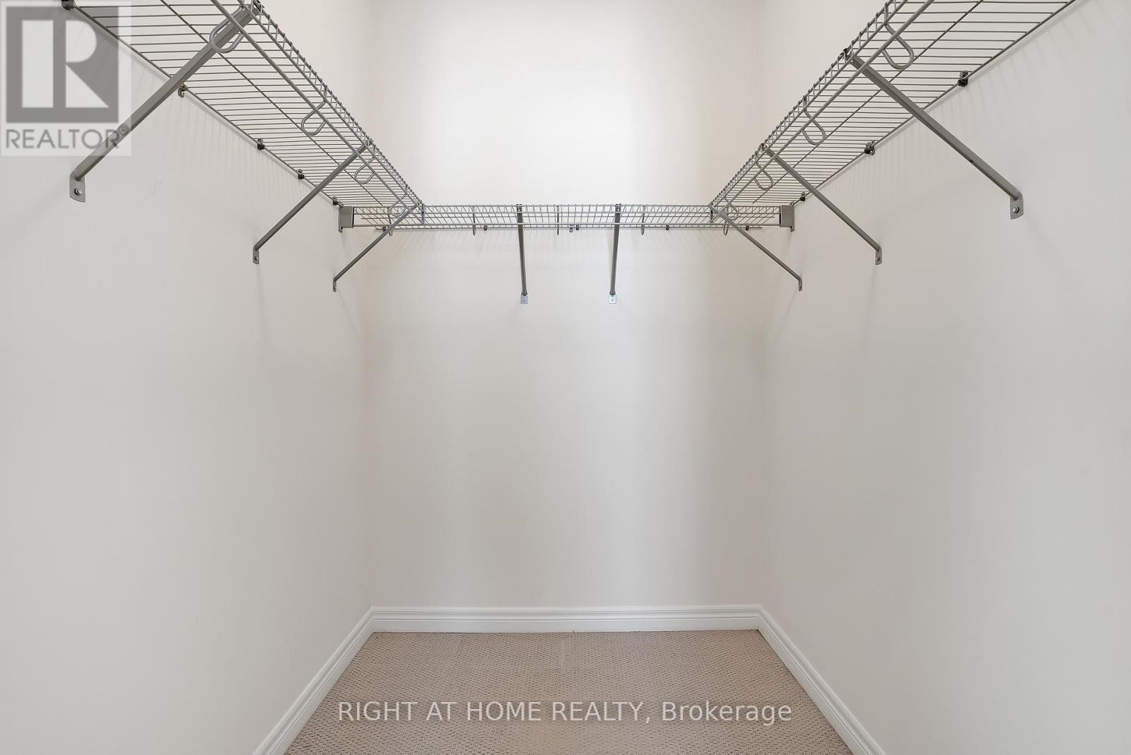 19 Robarts (Main Level) Drive, Hamilton, Ontario  L9K 0H5 - Photo 26 - X12821388