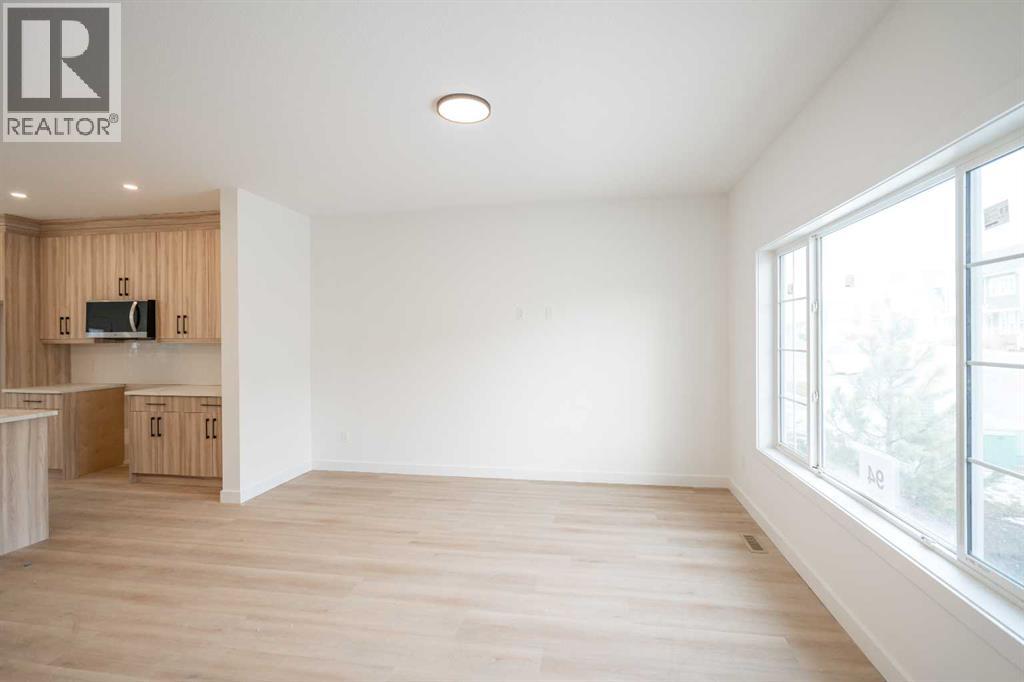 94 Baysprings Terrace Sw, Airdrie, Alberta  T4B 4A8 - Photo 2 - A2284625