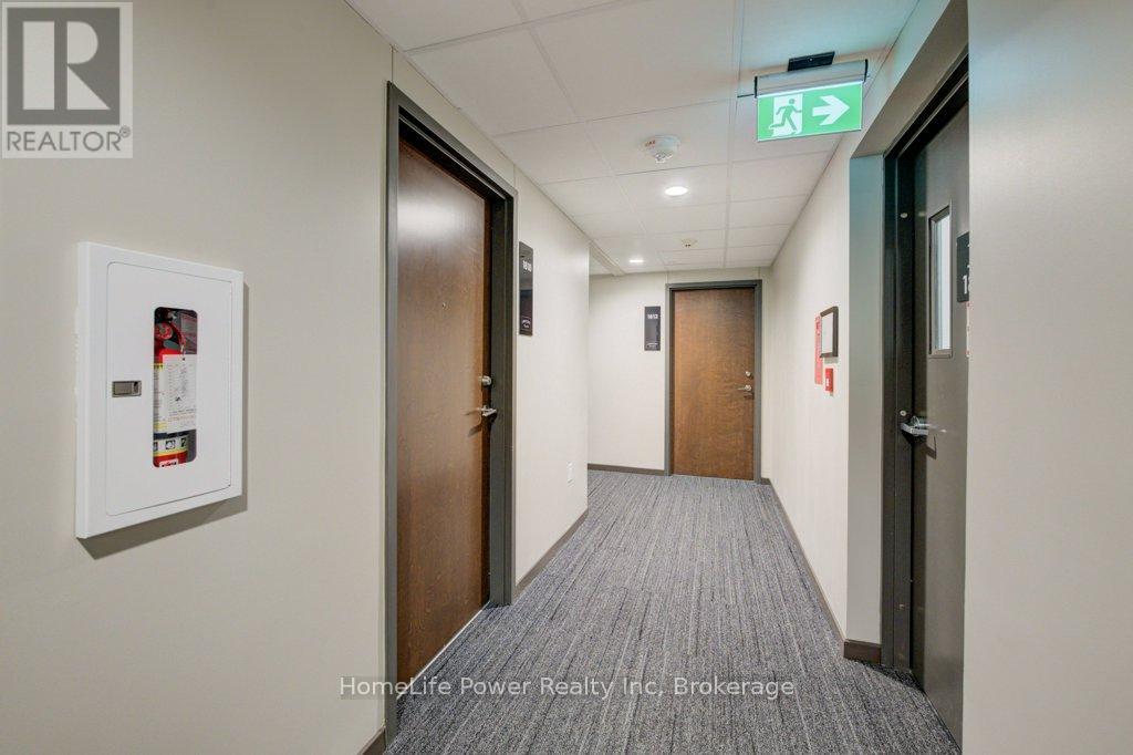 1810 - 108 Garment Street, Kitchener, Ontario  N2G 0E2 - Photo 2 - X12821408