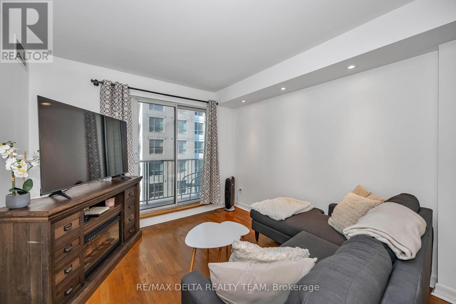 1006 - 200 Besserer Street, Ottawa, Ontario  K1N 0A7 - Photo 17 - X12821410