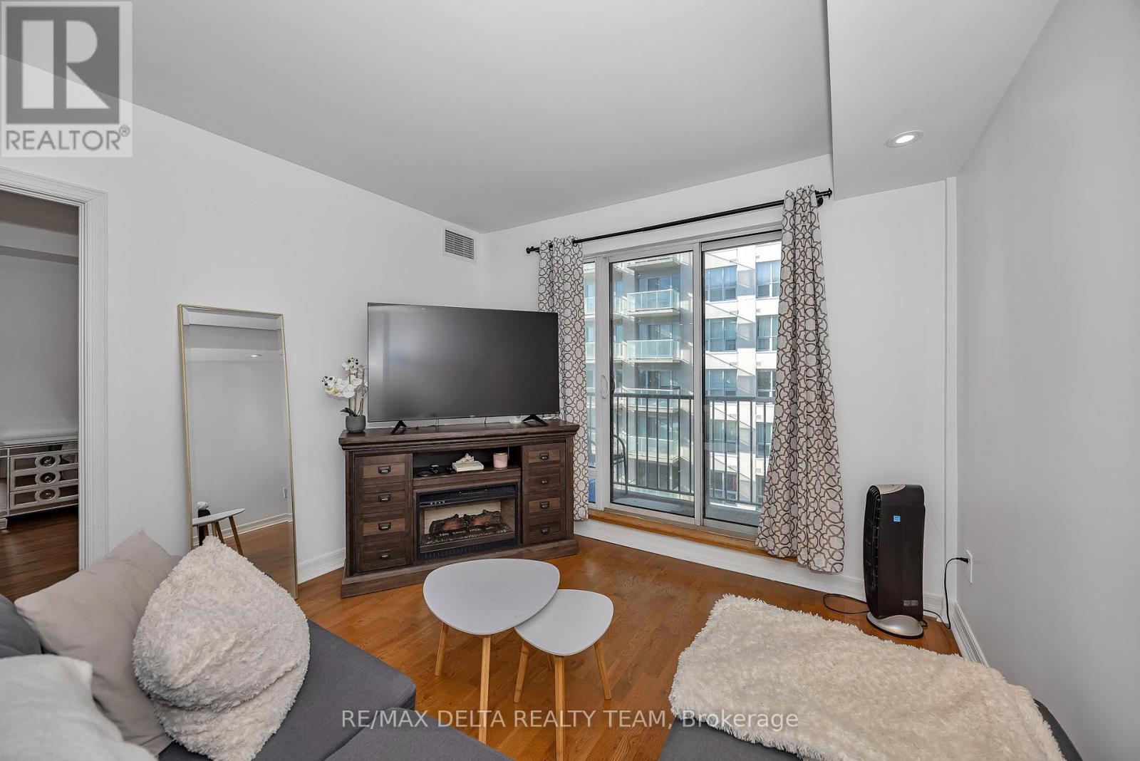 1006 - 200 Besserer Street, Ottawa, Ontario  K1N 0A7 - Photo 18 - X12821410