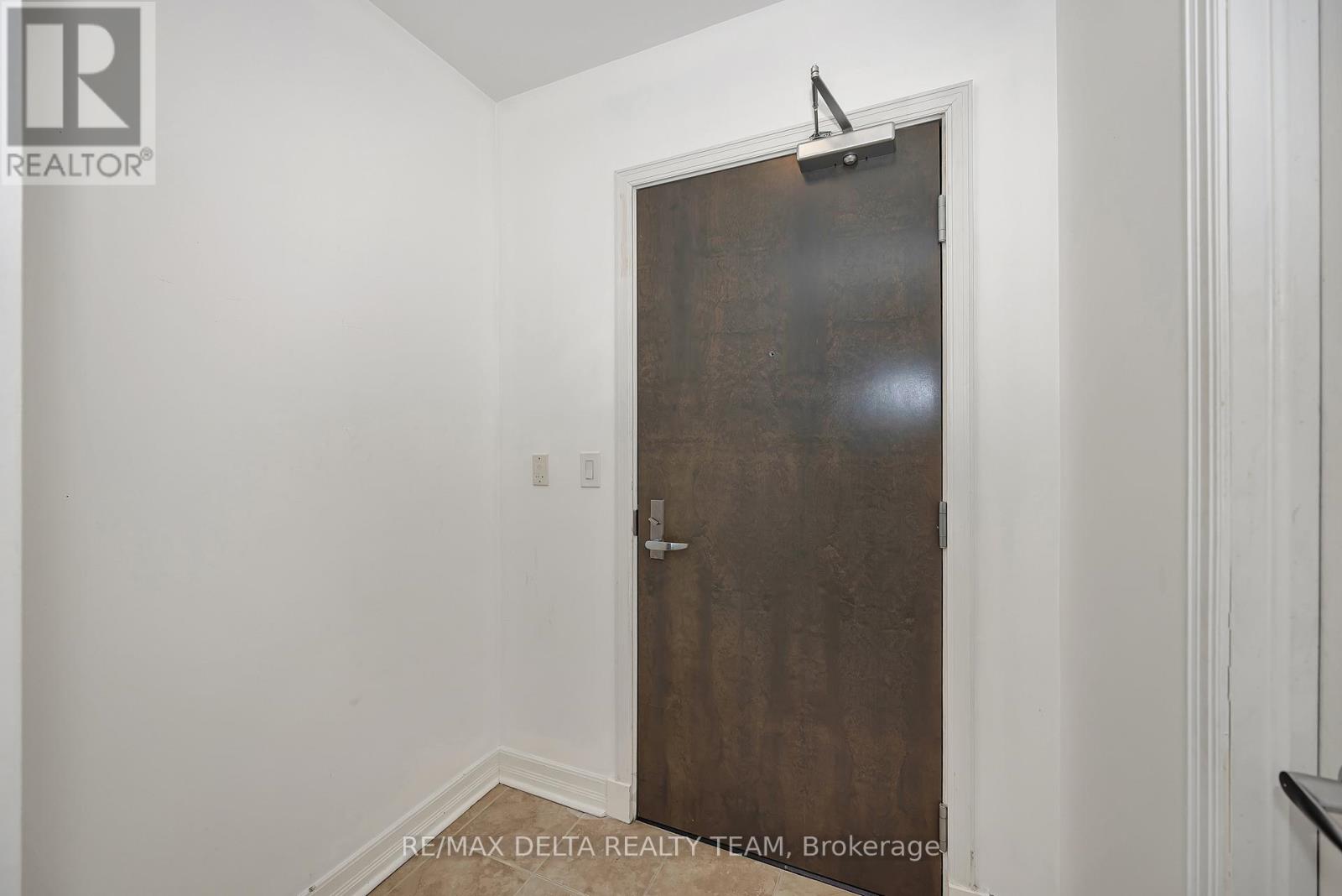 1006 - 200 Besserer Street, Ottawa, Ontario  K1N 0A7 - Photo 9 - X12821410