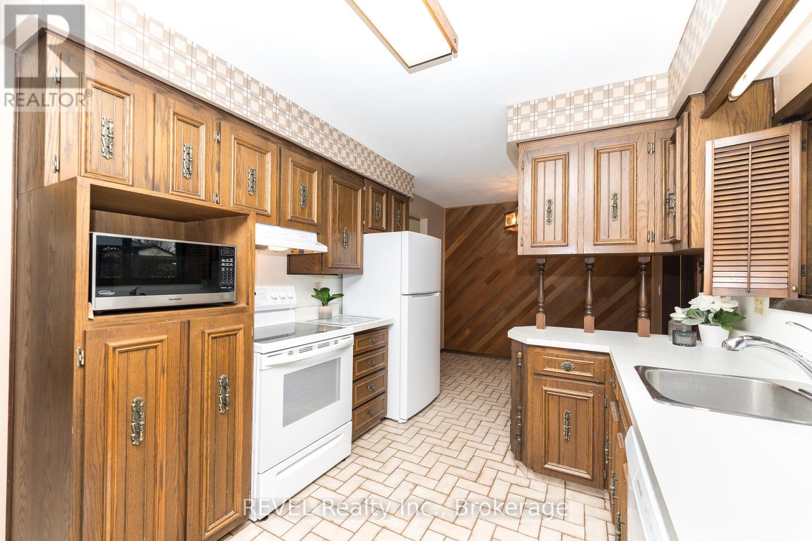 42 Emily Street, Grimsby, Ontario  L3M 4A2 - Photo 21 - X12821394