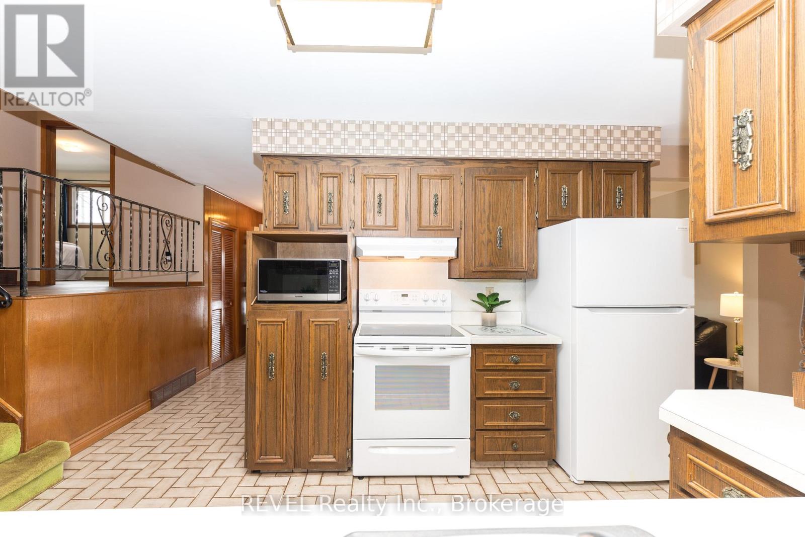 42 Emily Street, Grimsby, Ontario  L3M 4A2 - Photo 22 - X12821394